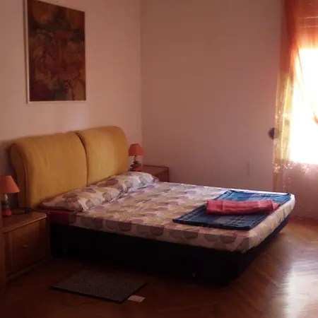 Bed & Breakfast Bed & Breakfast‎ Asinelli 3*