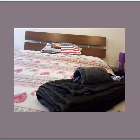 Bed & Breakfast‎ Asinelli
